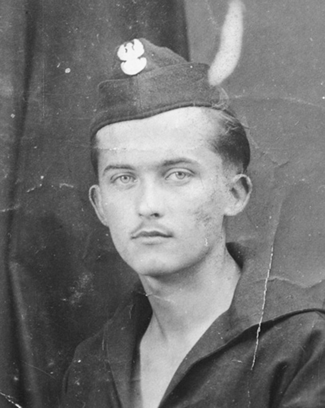 Jerzy Ficowski as a soldier. Photo courtesy of the National Digital Archives 